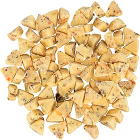 TRIÂNGULOS DE QUEIJO COM FRUTA E VEGETAIS